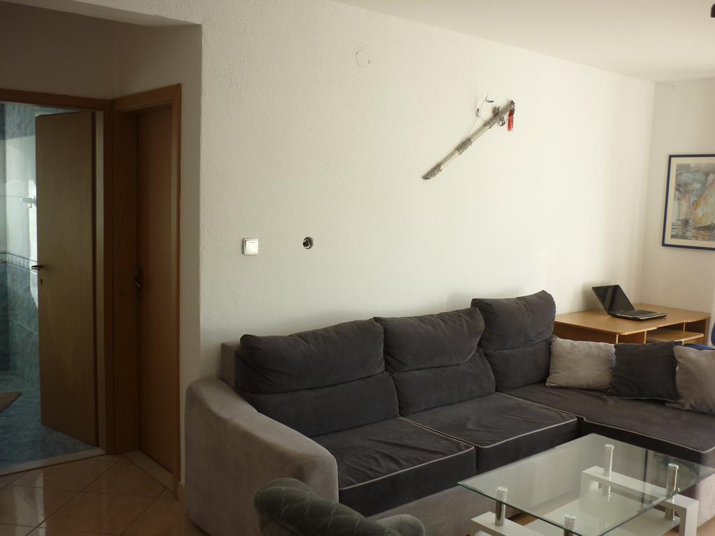 Apartments Nikola Пучища Екстер'єр фото